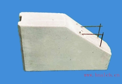 alc<a href='http://edohquv.cn/cp/e/' target='_blank'><u>樓板</u></a>里有鋼筋